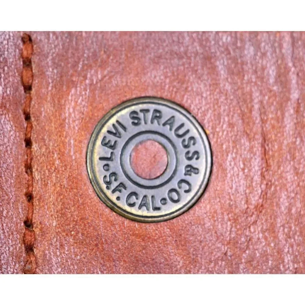 Levi's SADDLE BROWN REAL LEATHER 1 3/8